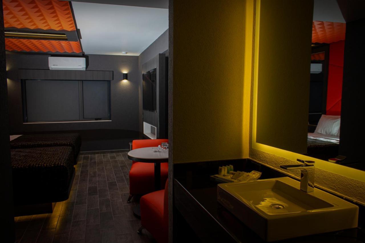 Hotel Passion Secrets Villas And Suites Toluca Eksteriør bilde