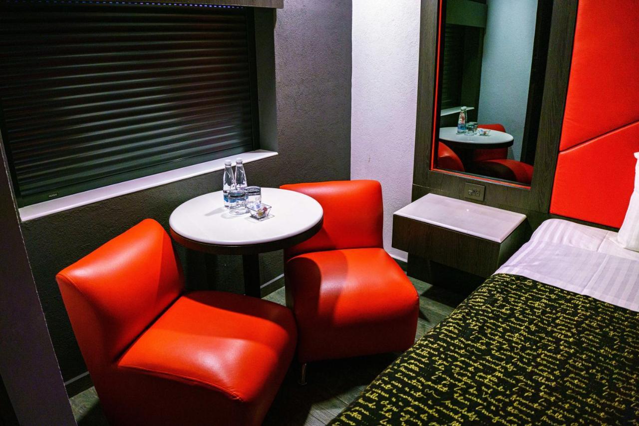 Hotel Passion Secrets Villas And Suites Toluca Eksteriør bilde